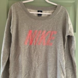 NWOT Nike wide neck sweatshirt M